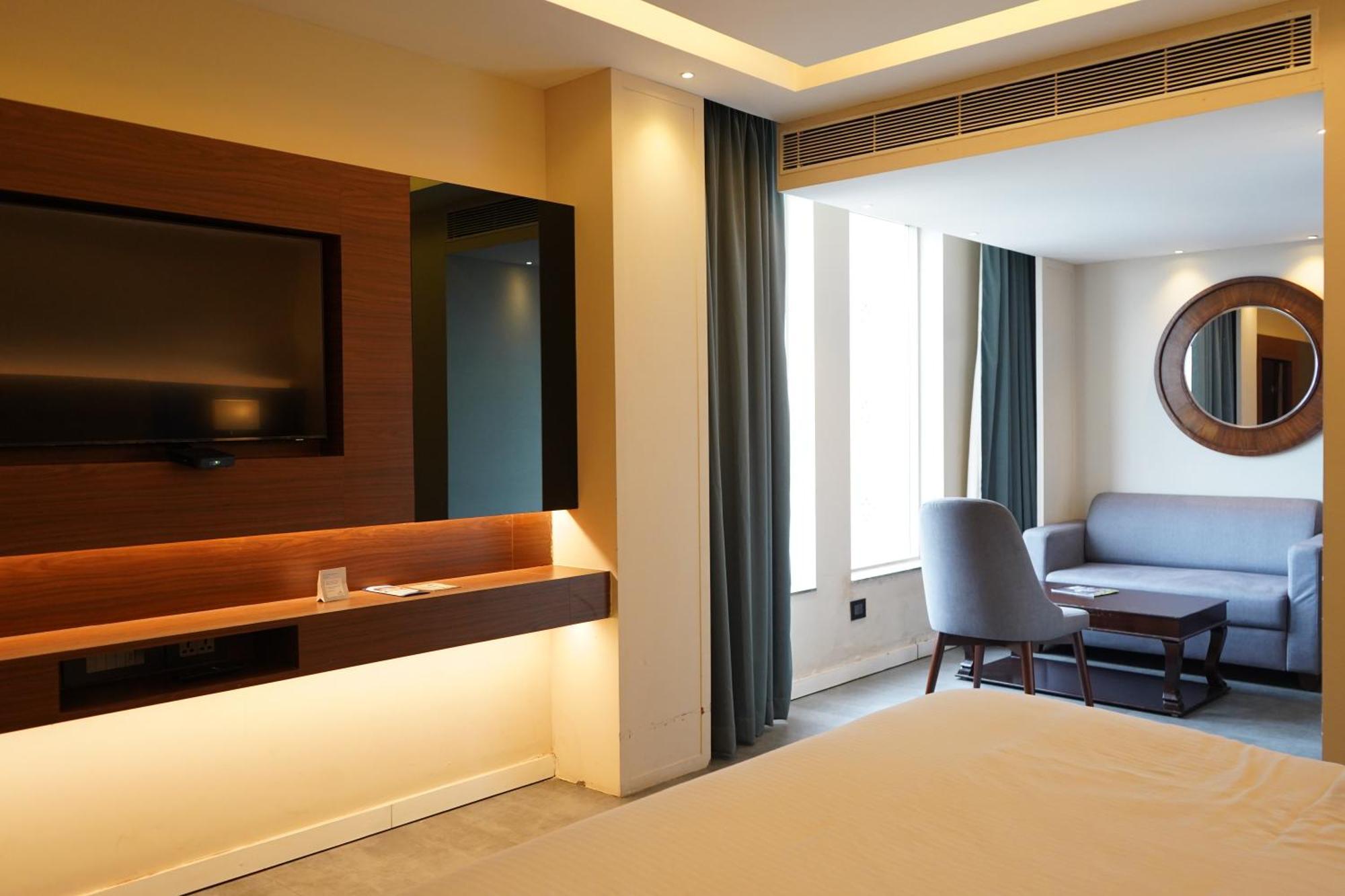 Hotel The Sea View, Mangalor Kültér fotó